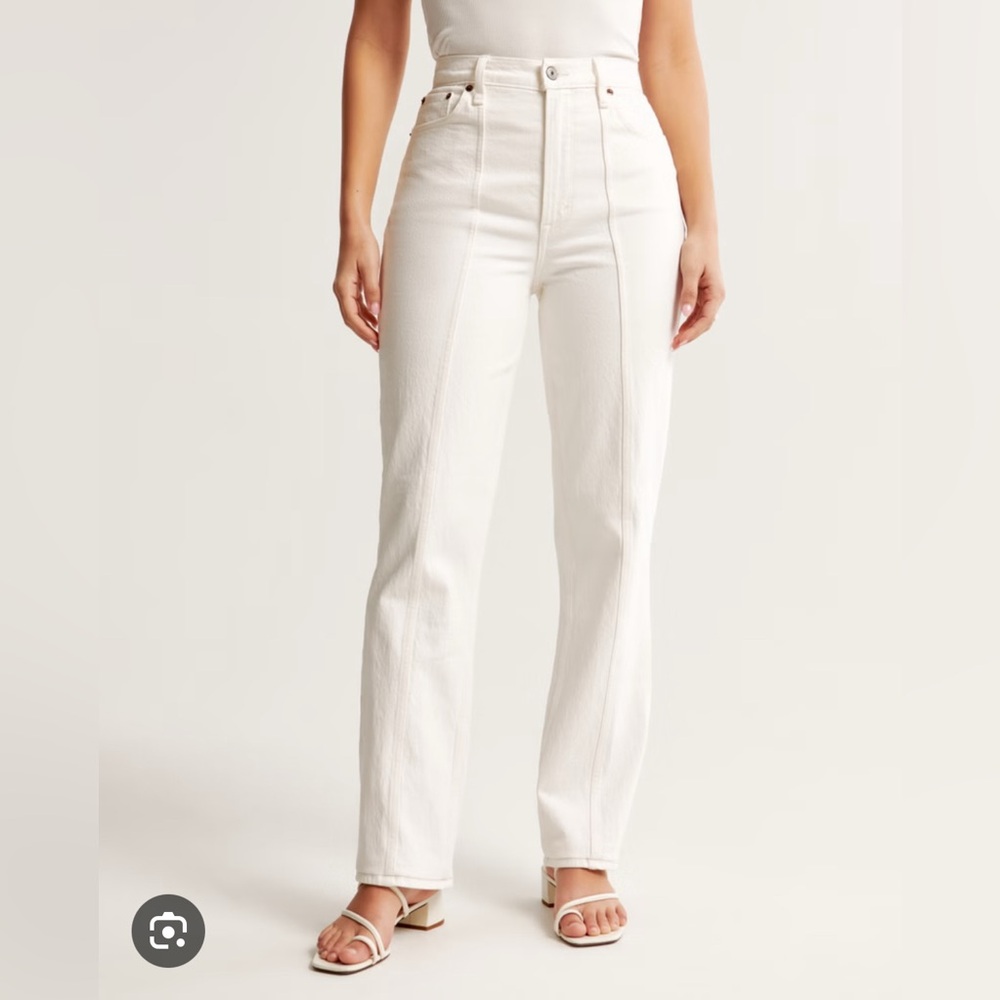 Abercrombie Ultra High Rise 90s Straight Jean